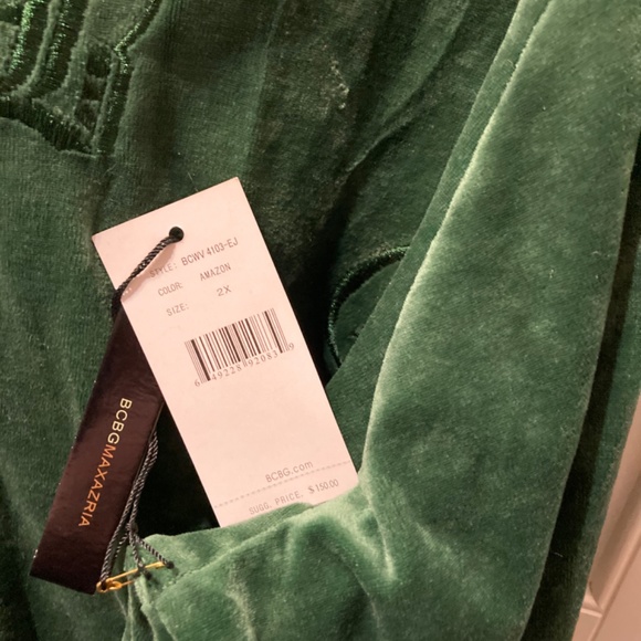 Brand New with tags BCBG 2x green velour hoodie - Picture 6 of 6
